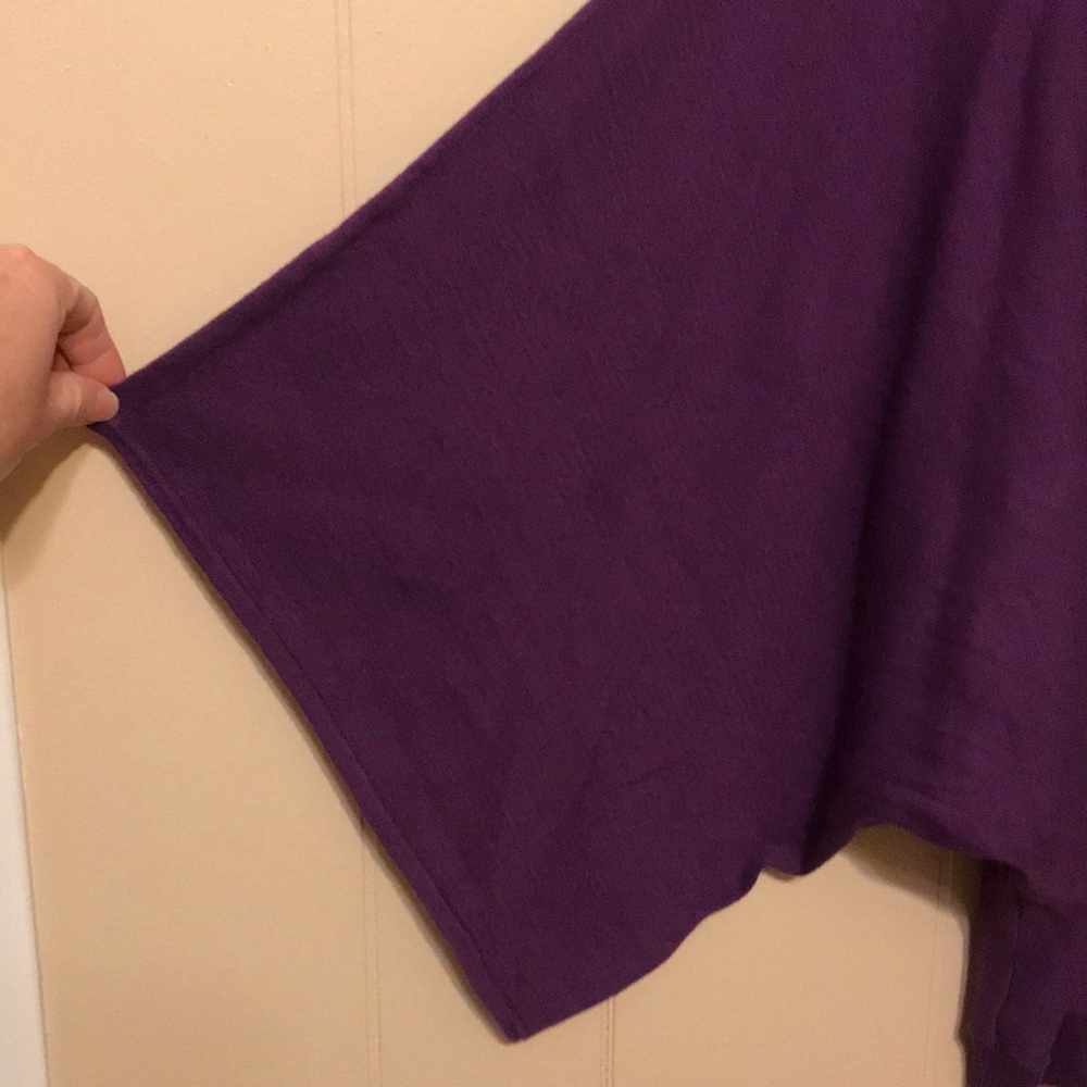 Top - Picture 3 of 3